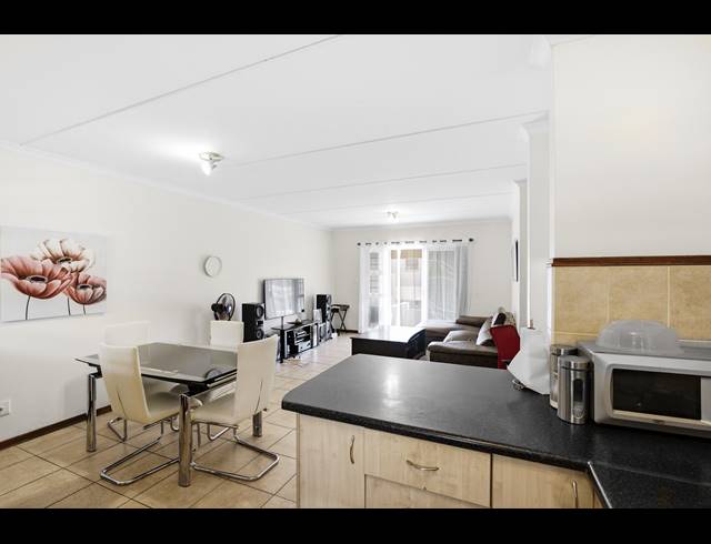 2 BEDROOM APARTMENT FOR SALE IN PAULSHOF